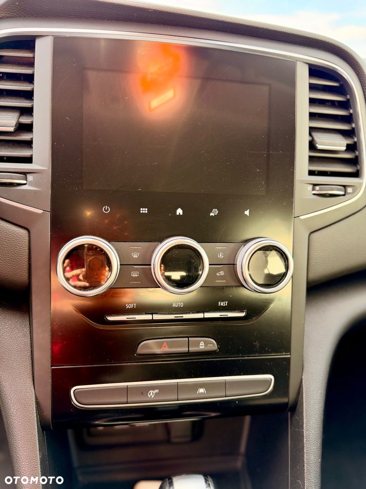 Renault Megane BLUE dCi 115 EDC INTENS - 19