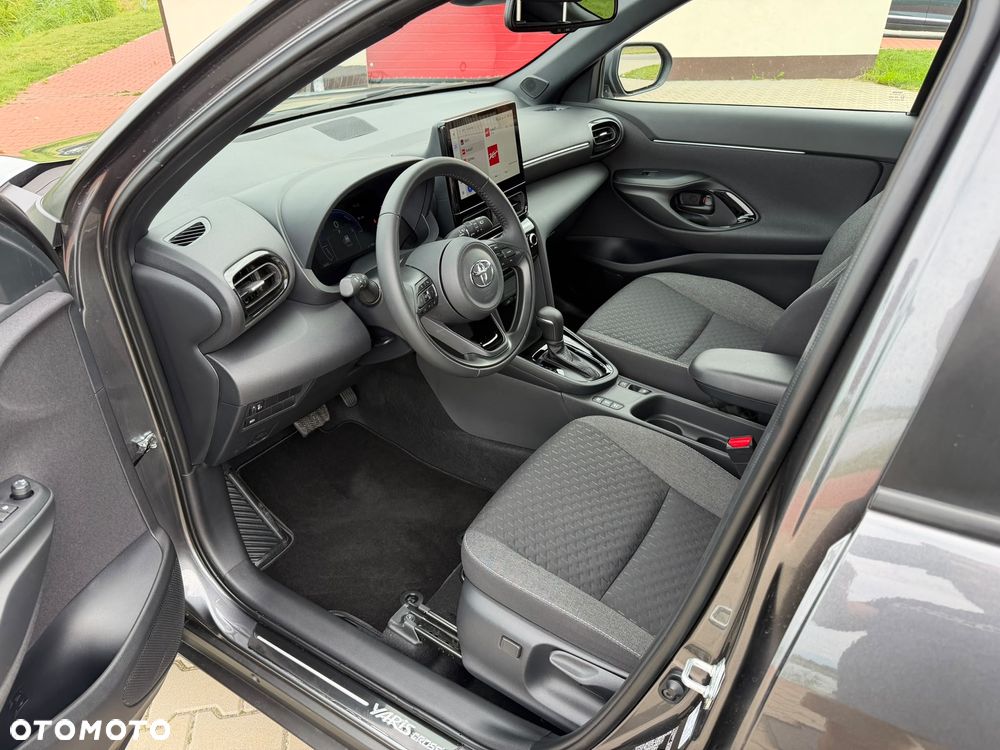 Toyota Yaris Cross Hybrid 1.5 Style - 17