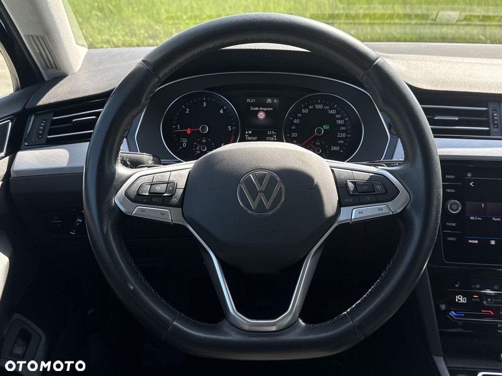 Volkswagen Passat Variant 2.0 TDI EVO Business DSG - 18