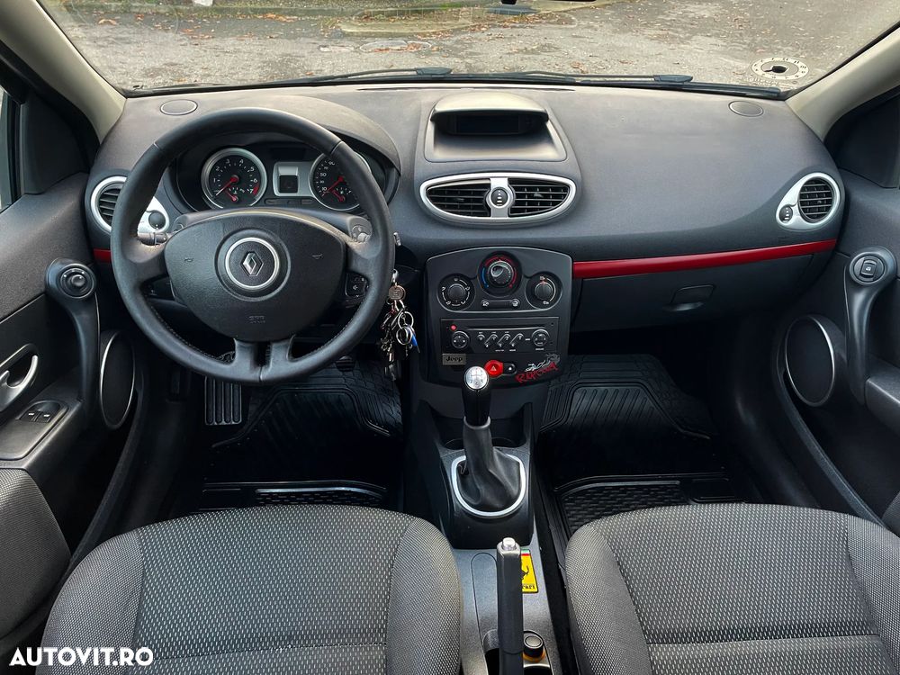 Renault Clio - 7