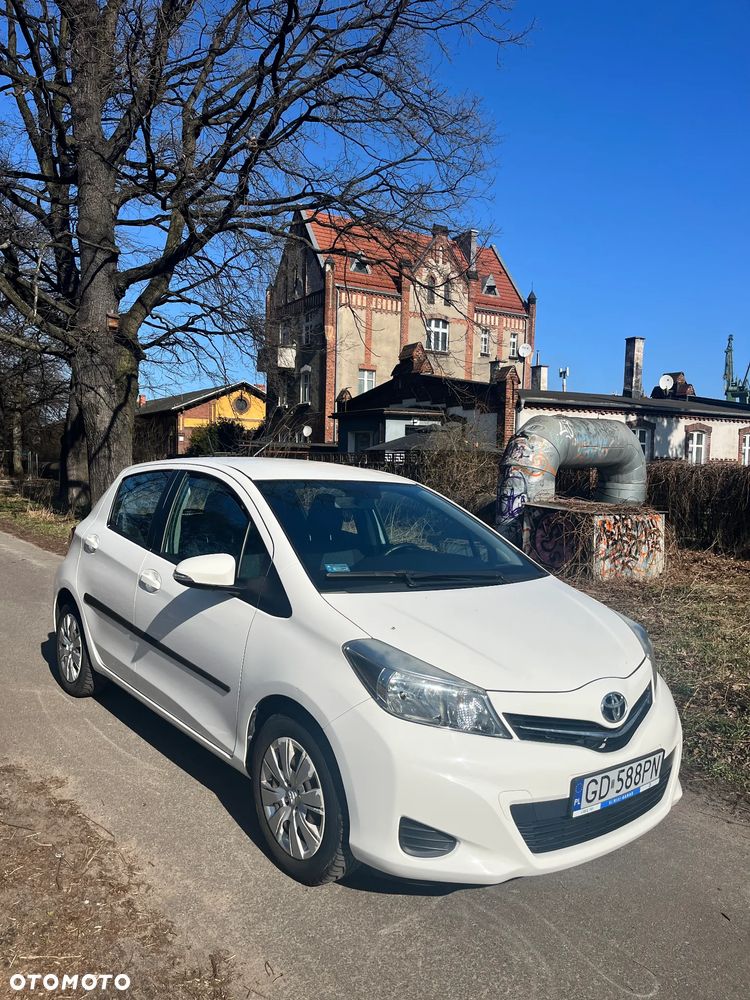 Toyota Yaris - 2