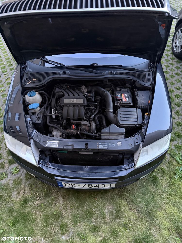 Skoda Octavia 1.6 Ambiente - 22