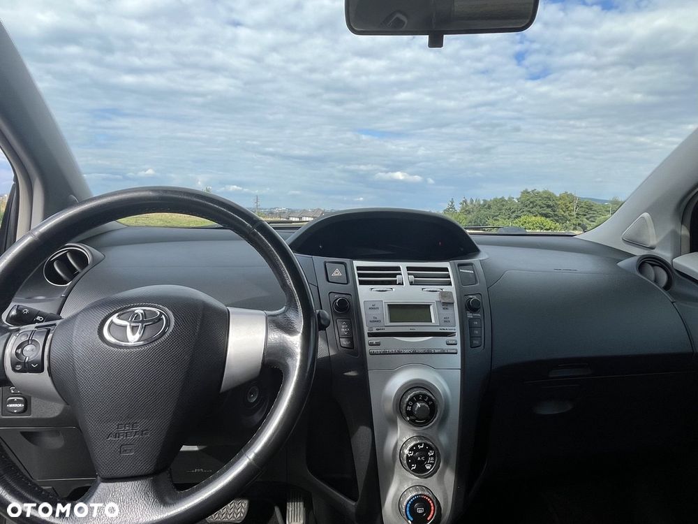 Toyota Yaris 1.3 Automatik Sol - 16