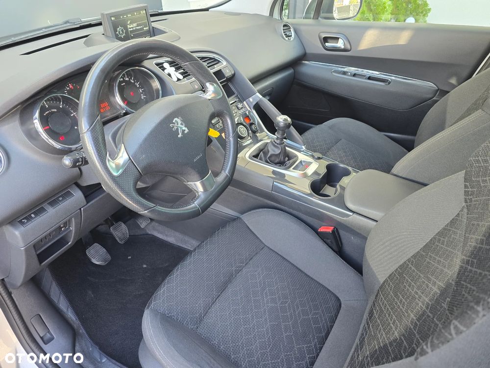 Peugeot 3008 HDi 115 Allure - 6