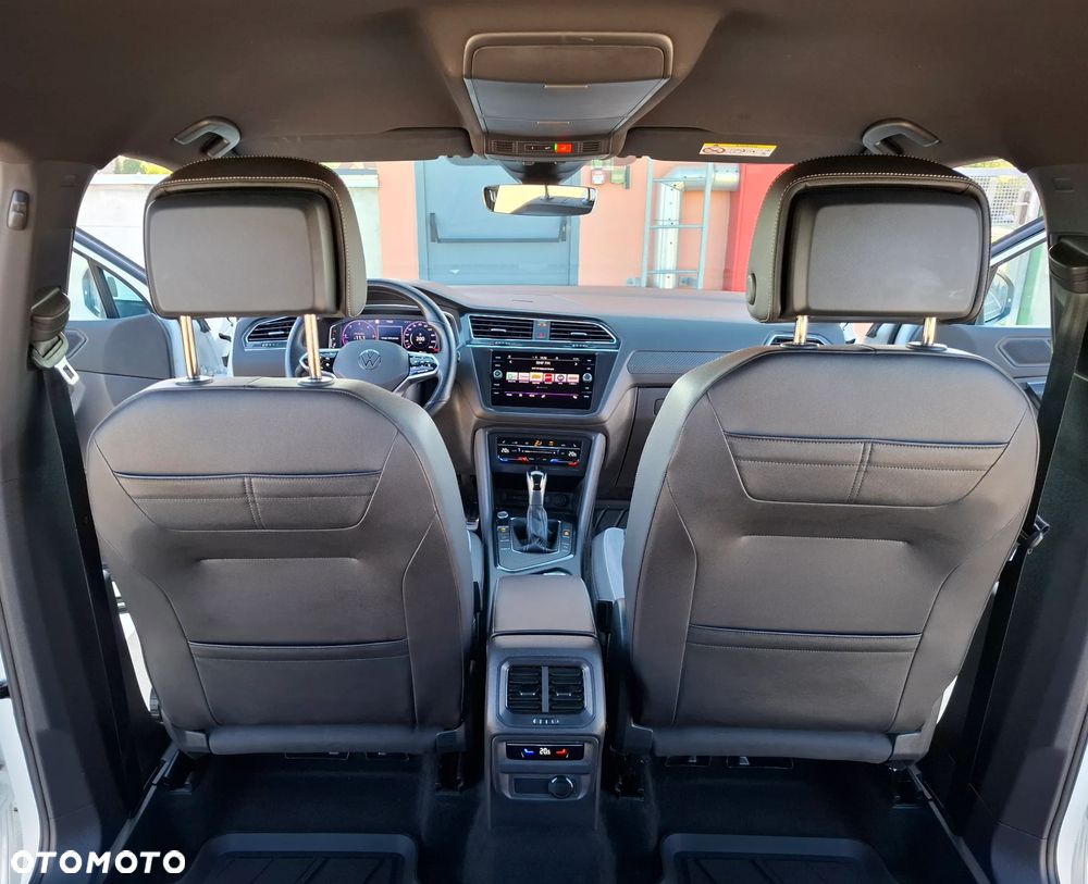 Volkswagen Tiguan Allspace 2.0 TDI R-Line DSG - 26