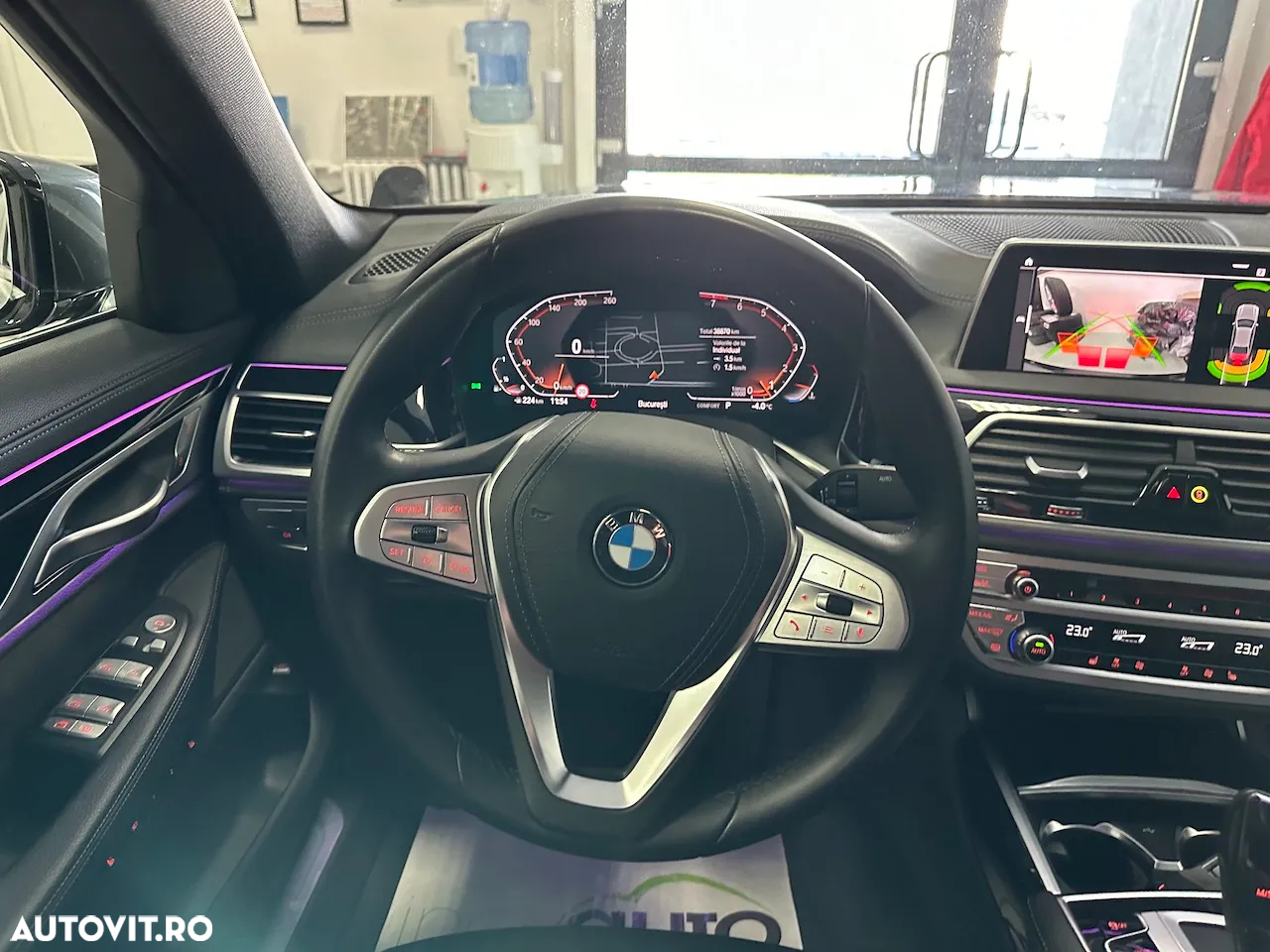 BMW Seria 7 740Li xDrive - 31