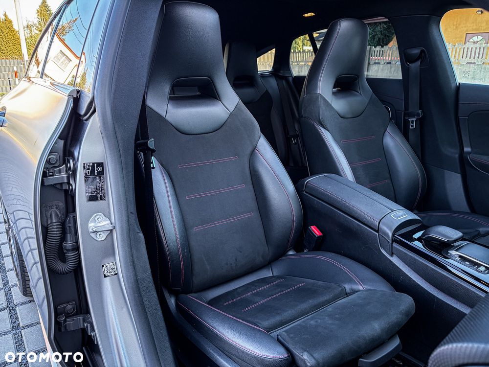 Mercedes-Benz CLA 250 4Matic 8G-DCT AMG Line Advanced Plus - 18