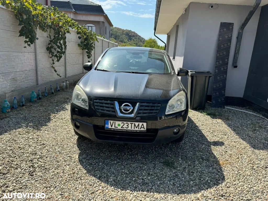 Nissan Qashqai 2.0 DCI 4 x 4 DPF tekna - 1