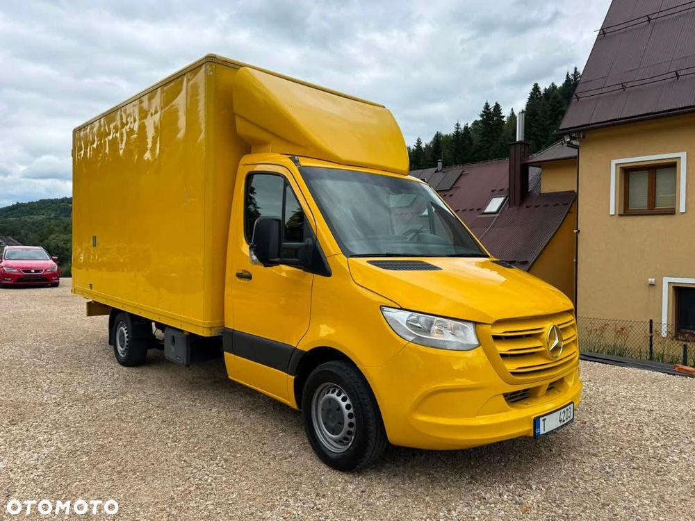 Mercedes-Benz Sprinter - 1