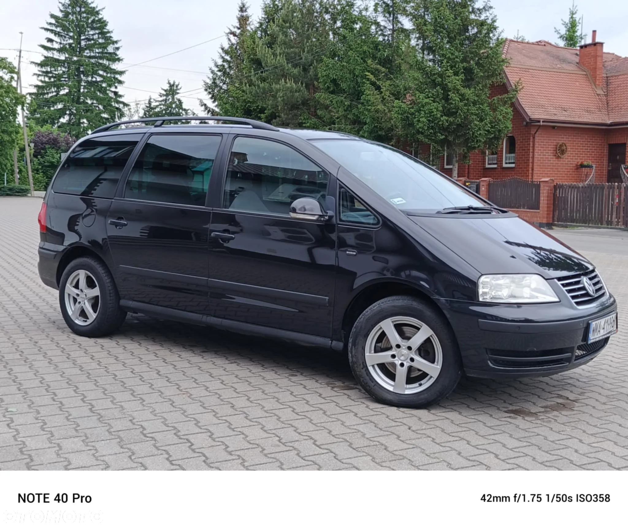 Volkswagen Sharan 1.9 TDI Highline - 4