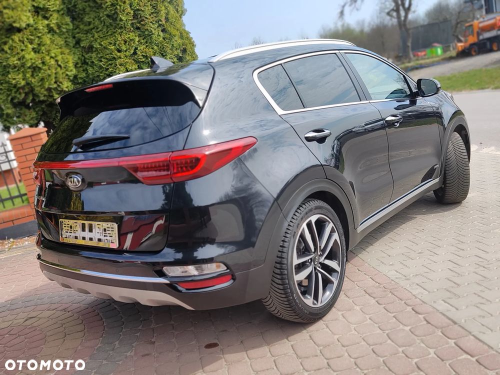 Kia Sportage 2.0 CRDI AWD Eco-Dynamics+ (48V M-H) PLATINUM - 9