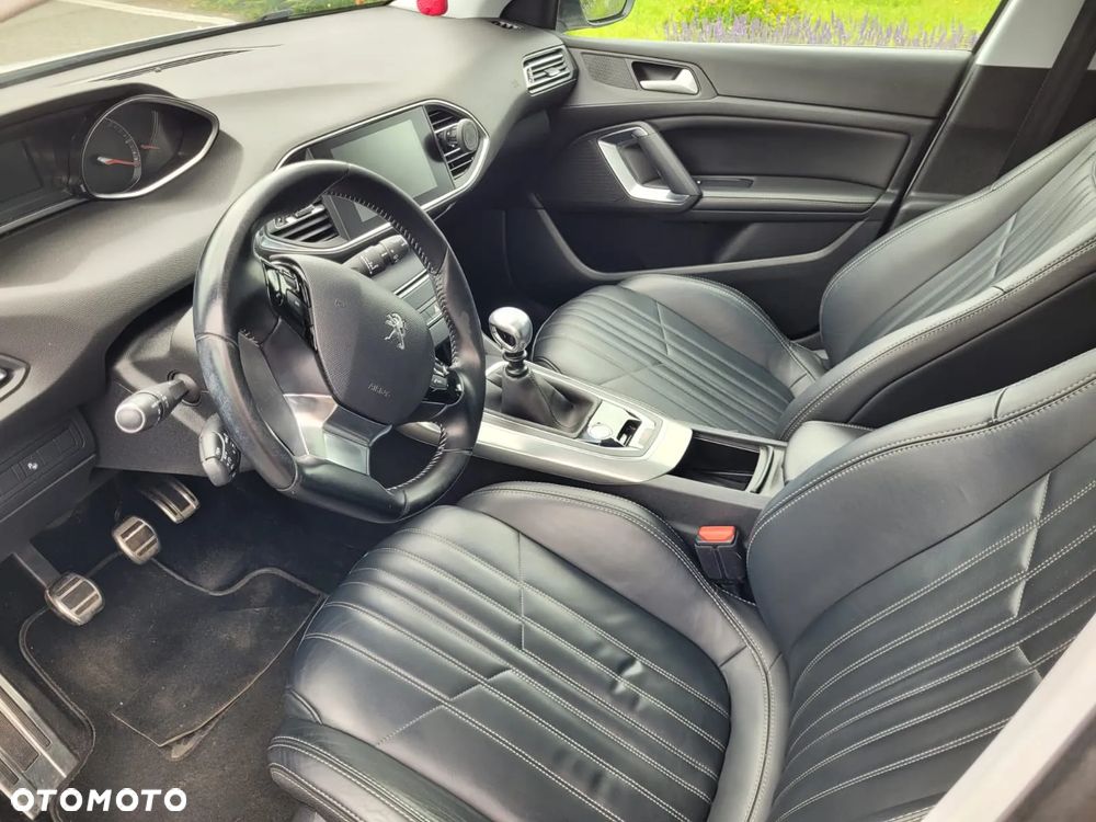 Peugeot 308 - 7