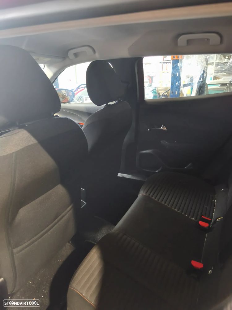 Peugeot 2008 1.2 PureTech Active - 6