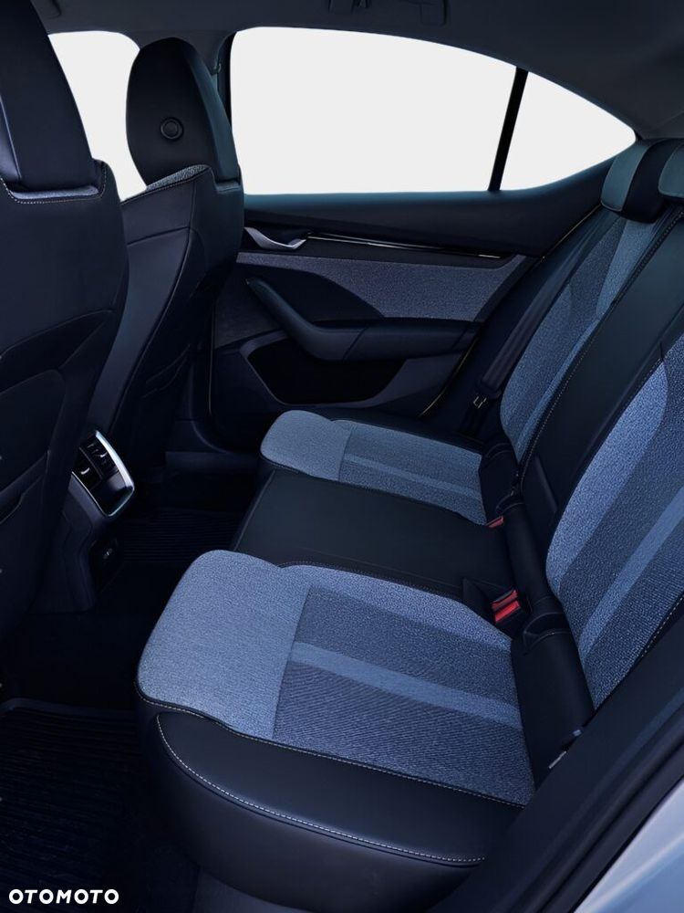 Skoda Octavia 1.5 TSI Selection - 33