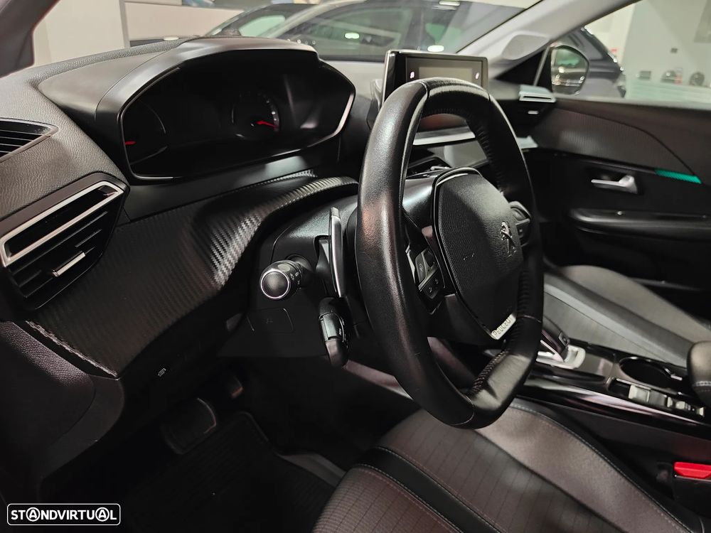 Peugeot 208 1.2 PureTech Allure EAT8 - 49