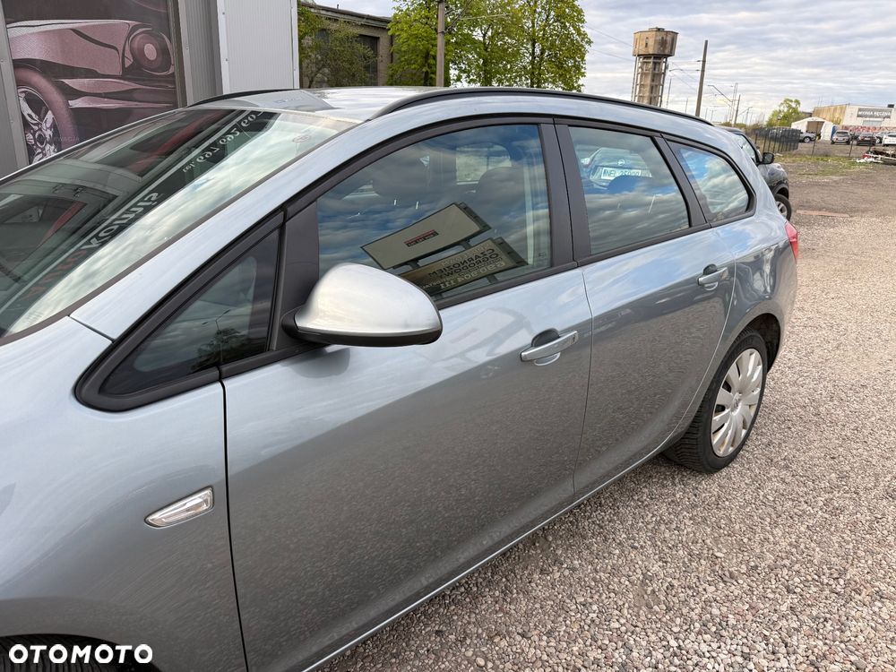 Opel Astra - 11