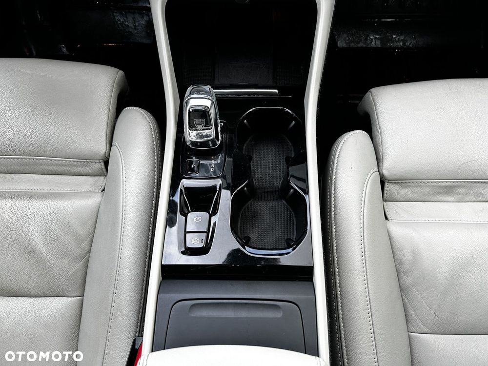 Volvo XC 40 - 16