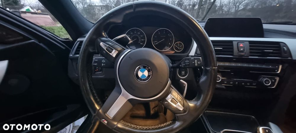 BMW Seria 3 320d xDrive Edition M Sport Shadow - 13