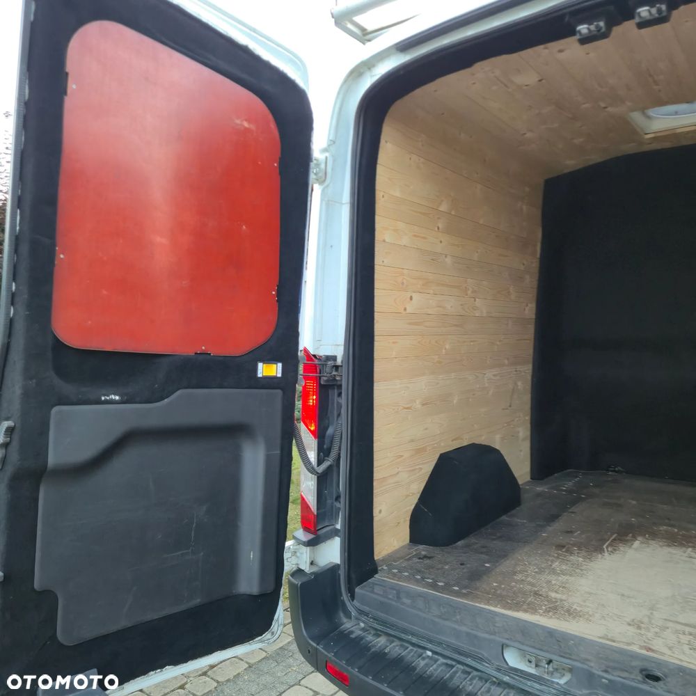 Ford Transit - 19