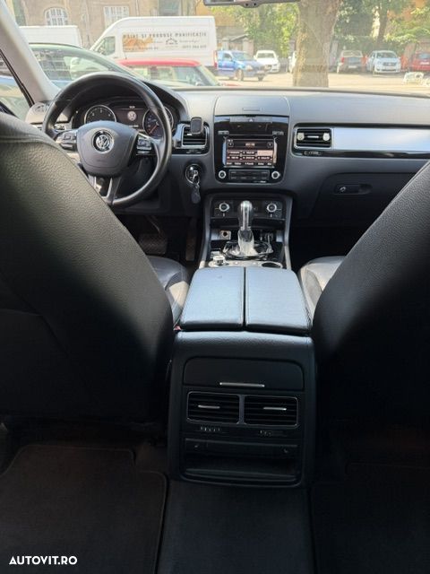 Volkswagen Touareg 3.0 V6 TDI BMT - 7