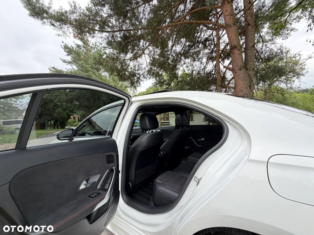 Mercedes-Benz Klasa A 200 AMG Line 7G-DCT - 22