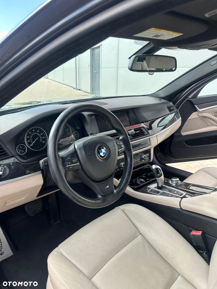 BMW Seria 5 535i xDrive Sport-Aut - 11