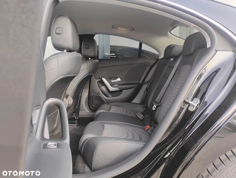 Mercedes-Benz CLA 180 mHEV Progressive 7G-DCT - 12