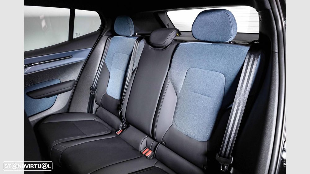 Volvo EX30 69 kWh Single Motor Extended Range Plus - 18