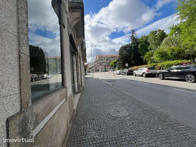 Loja  Armazém V. N. Gaia Centro Marquês Sá da Bandeira - Grande imagem: 2/11