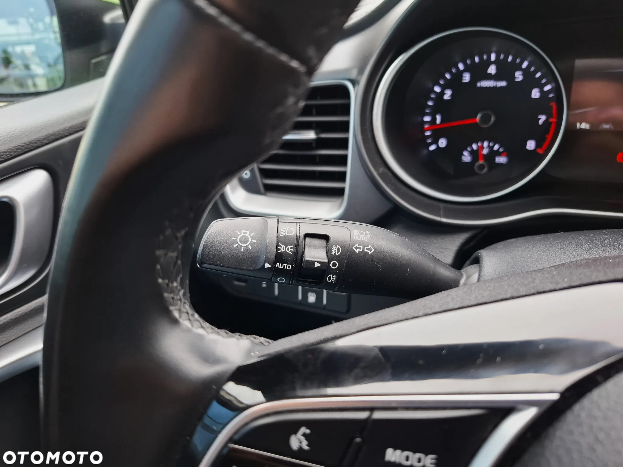 Kia XCeed 1.5 T-GDI M - 30