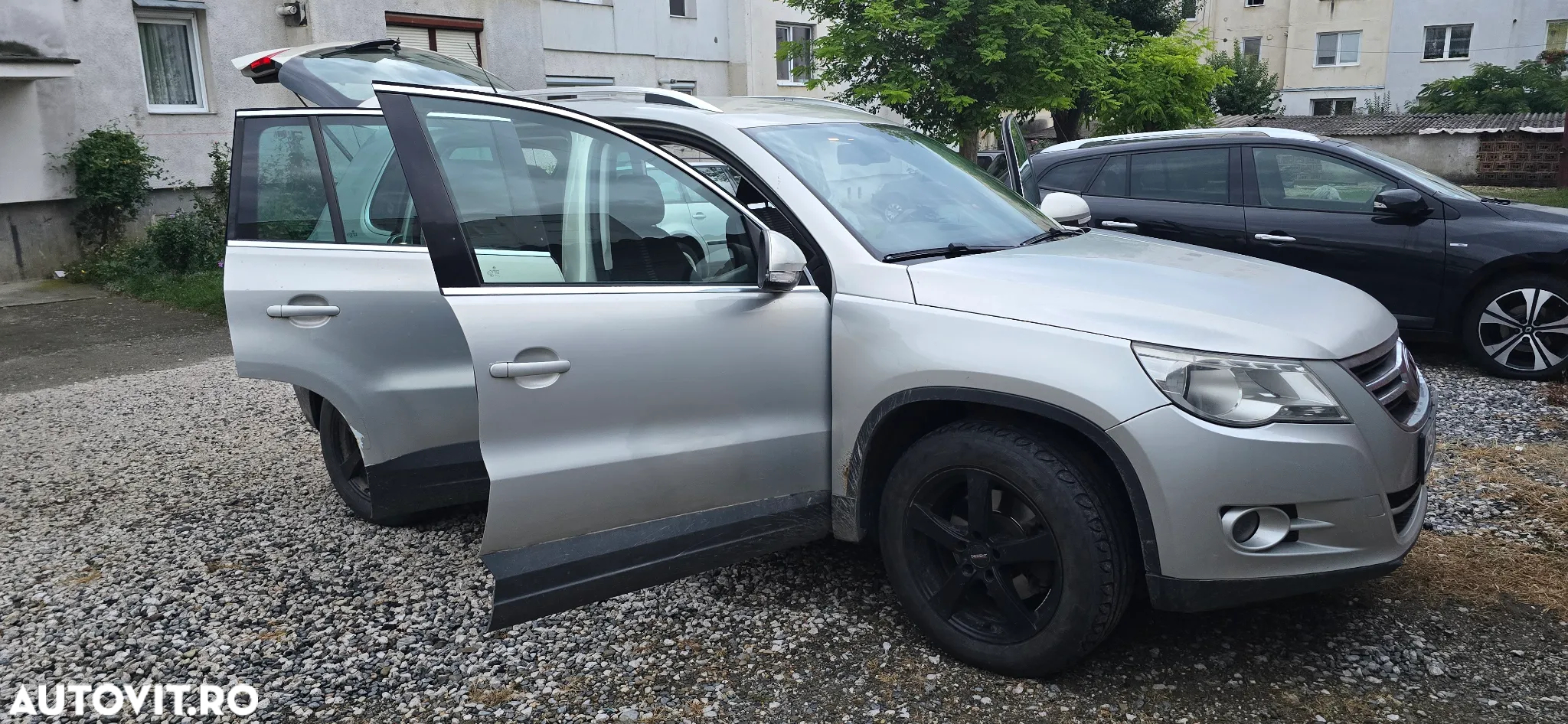 Volkswagen Tiguan - 5