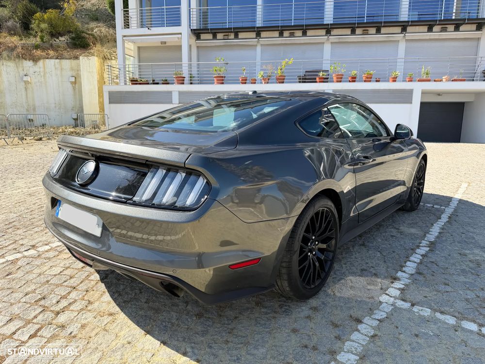 Ford Mustang 2.3 Eco Boost - 9