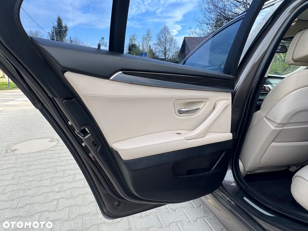 BMW Seria 5 - 22