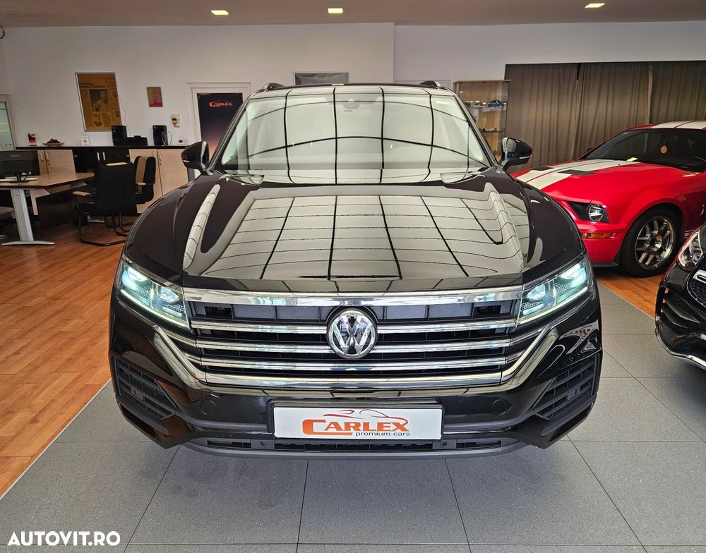 Volkswagen Touareg - 2