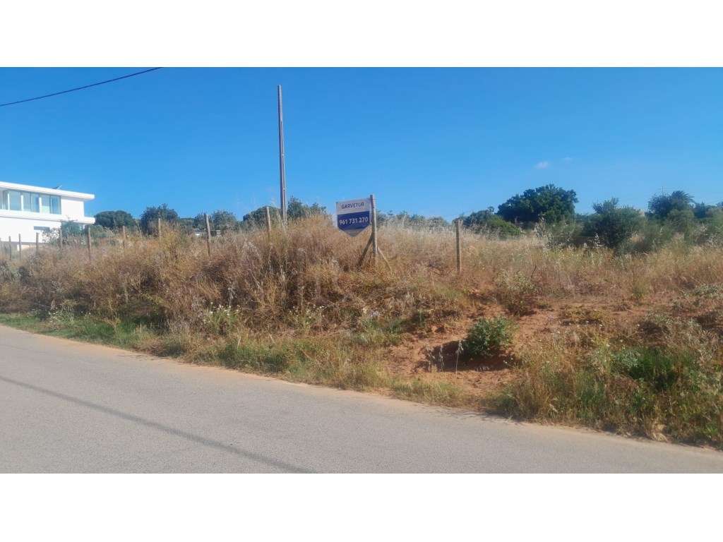 Terreno em Vilamoura, Quarteira, com projecto aprovado para constru... - Grande imagem: 2/26