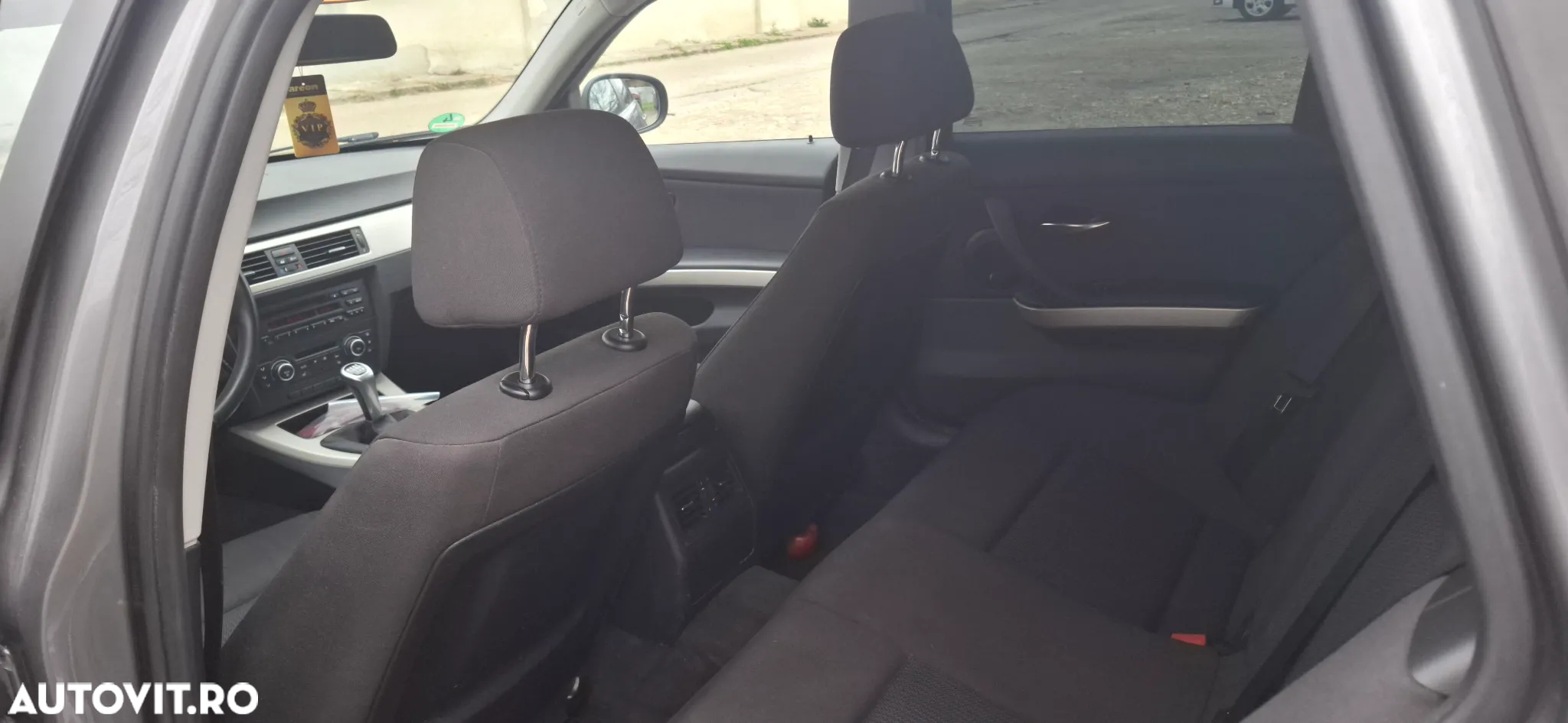 BMW Seria 3 318d - 6