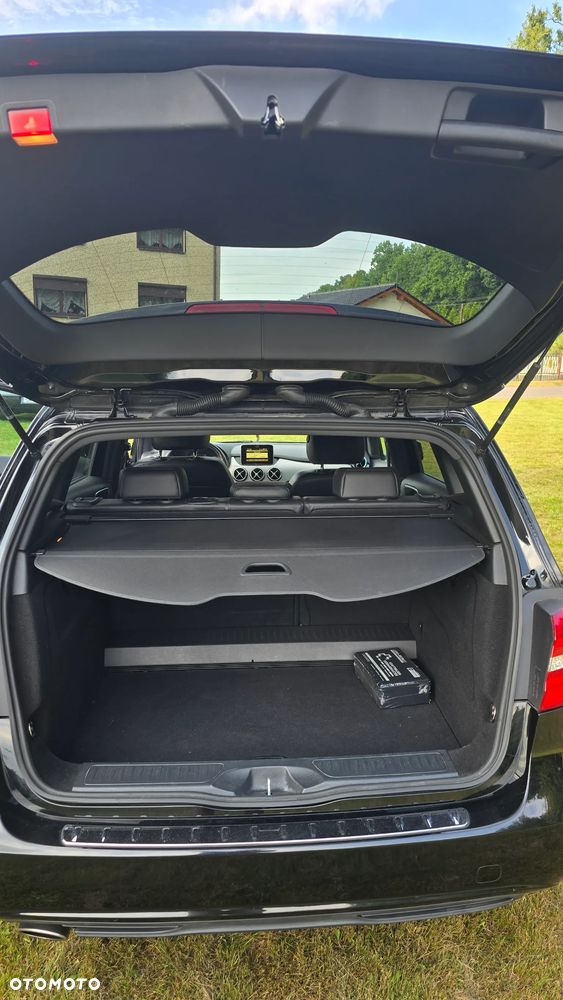 Mercedes-Benz Klasa B 180 BlueEFFICIENCY Edition 1 - 6