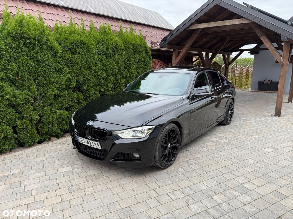 BMW Seria 3 330i Edition M Sport Shadow - 33