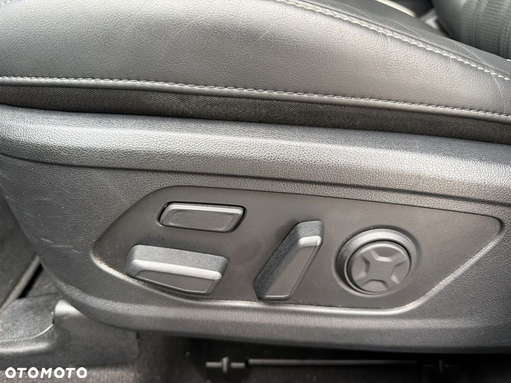 Kia Sorento - 12