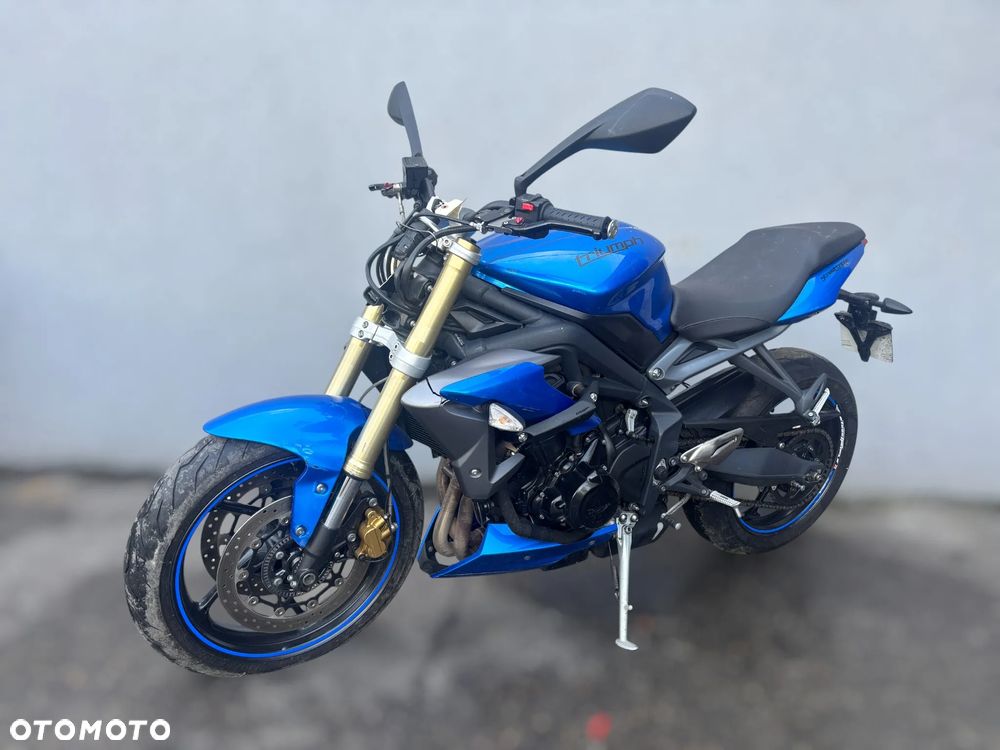 Triumph Street Triple - 6