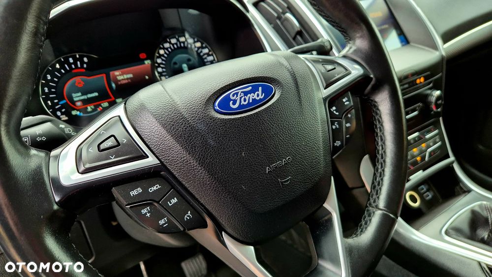 Ford S-Max 2.0 EcoBlue Titanium - 26