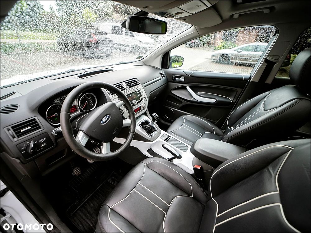 Ford Kuga - 14