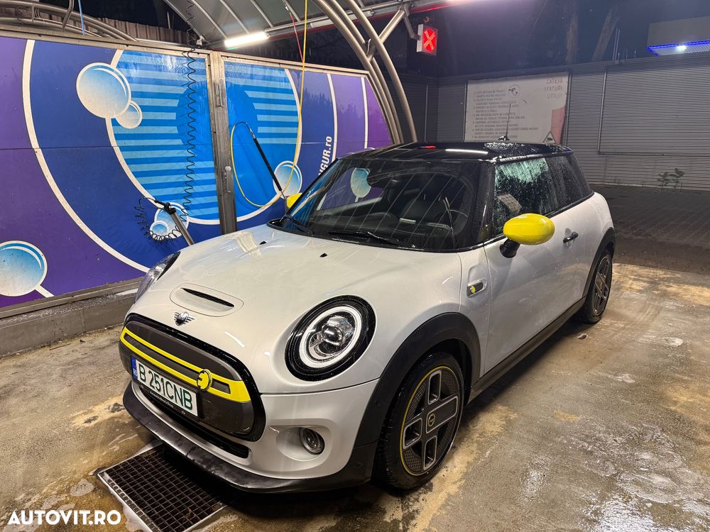 Mini Cooper SE Standard - 4