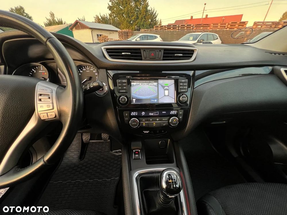 Nissan Qashqai 1.6 dCi Tekna - 28