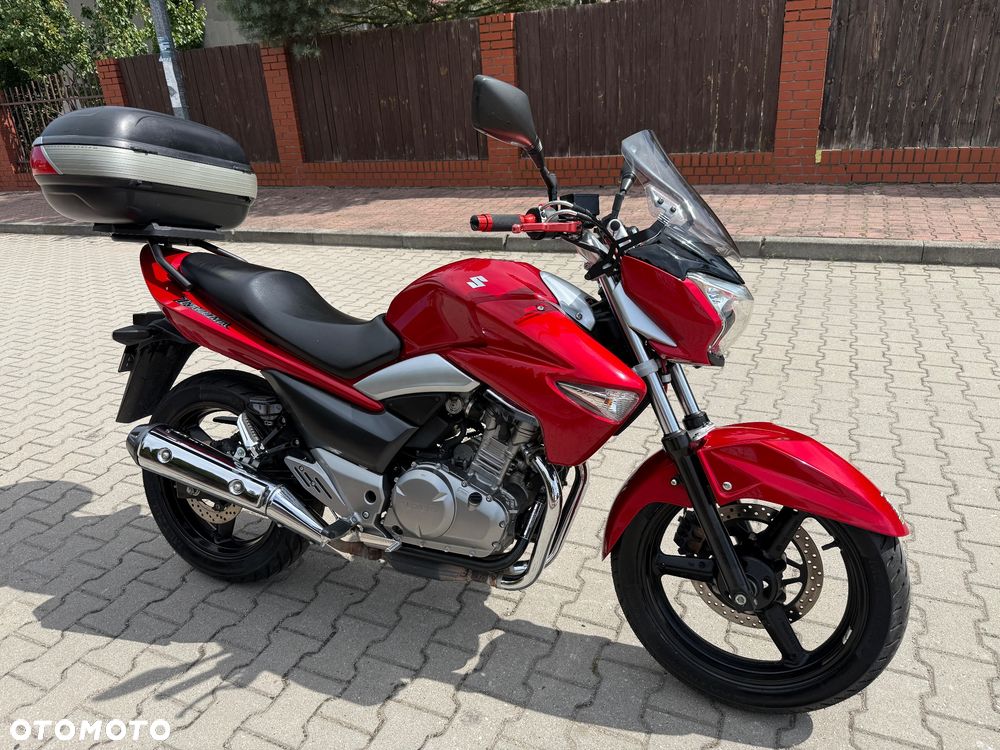 Suzuki GW 250 - 3