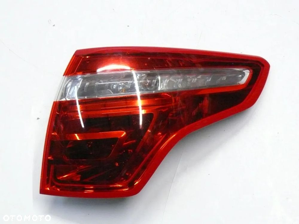 LAMPA TYLNA PRAWA CITROEN C4 PICASSO I 2006 2013 - 1