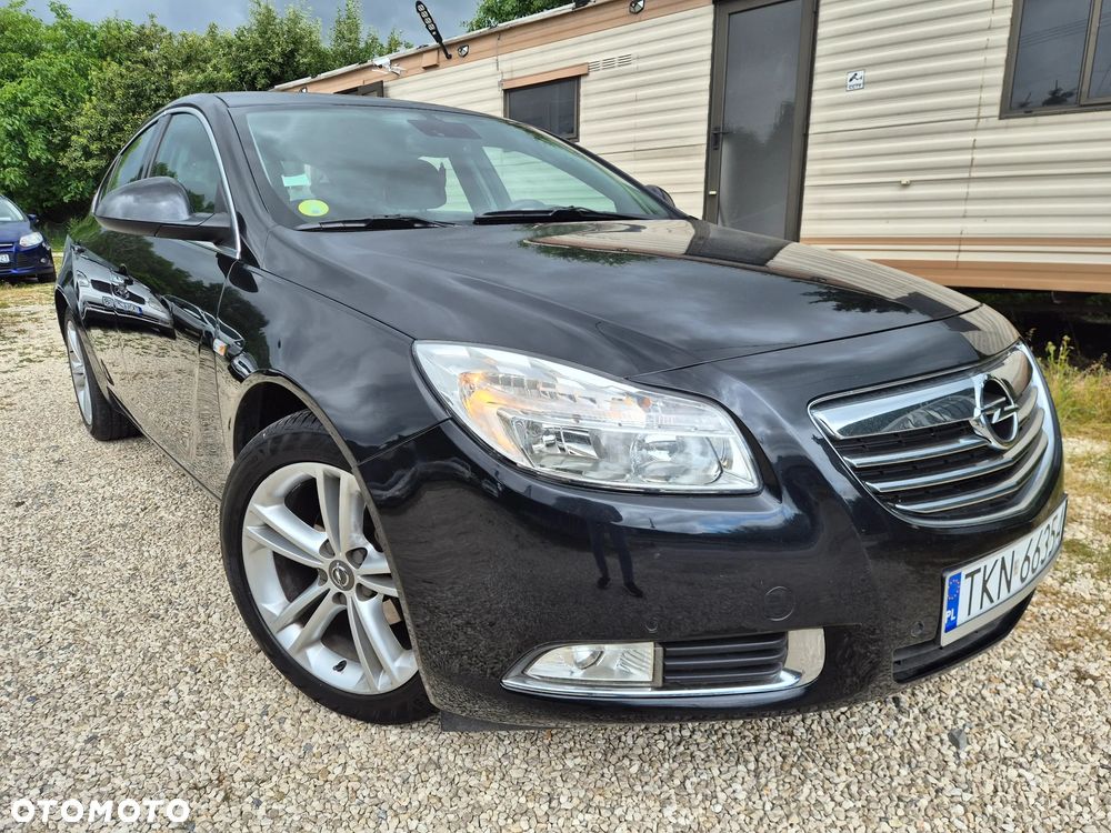 Opel Insignia - 1
