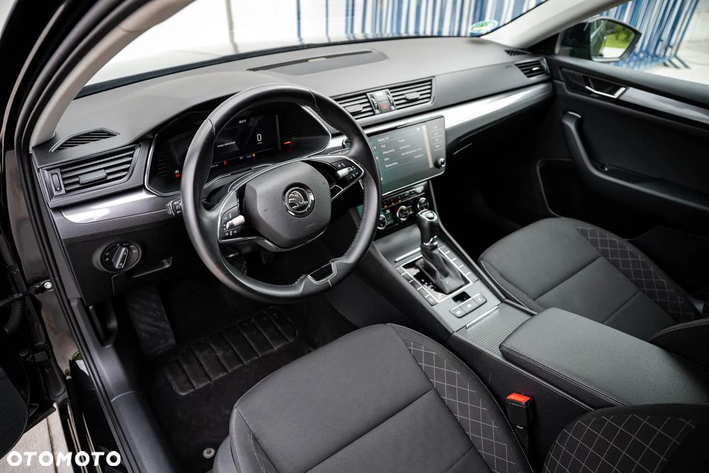 Skoda Superb 2.0 TDI Active DSG7 - 10