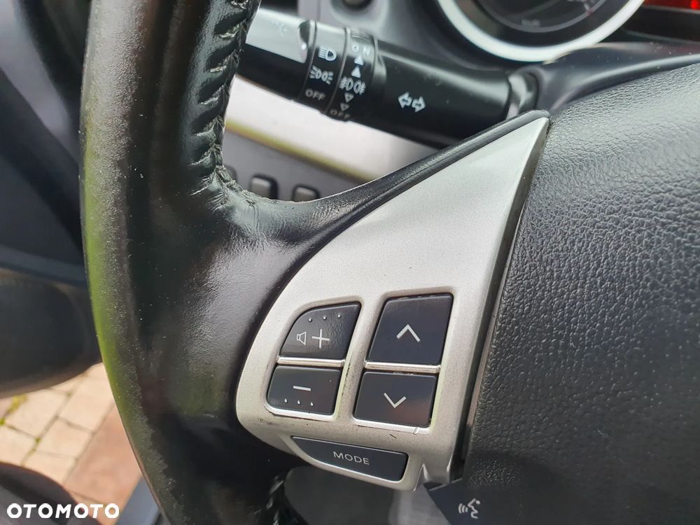 Mitsubishi Lancer 1.8 Invite - 32