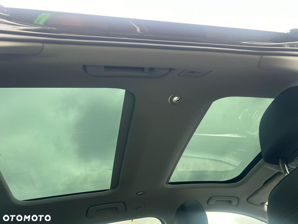 Audi A6 Avant 40 TDI quattro S tronic S line - 15